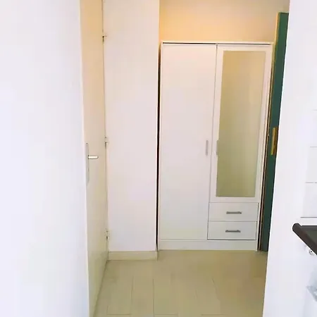 Pour 3 Personnes Extremement Bien Place Appartement